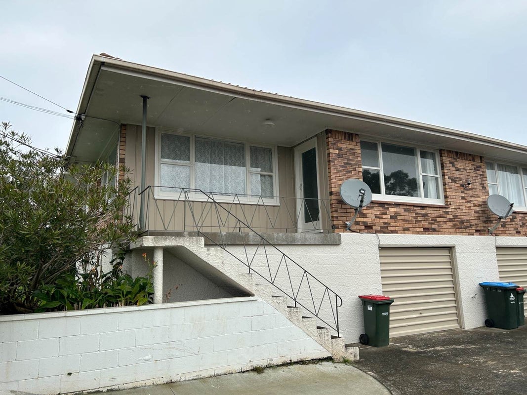 1/25 Mount Albert Road, Mount Albert, Auckland - Carousel 1