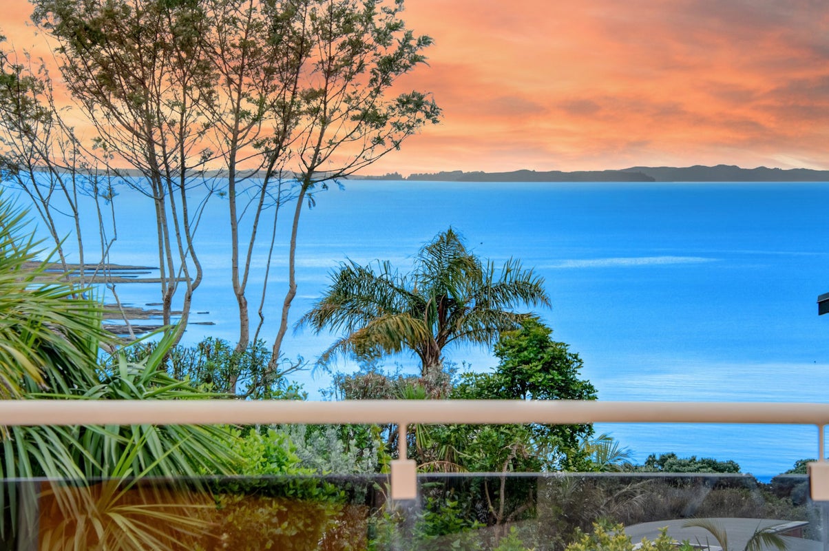 6B Hurdlow Place, Manly, Whangaparaoa - Carousel 1