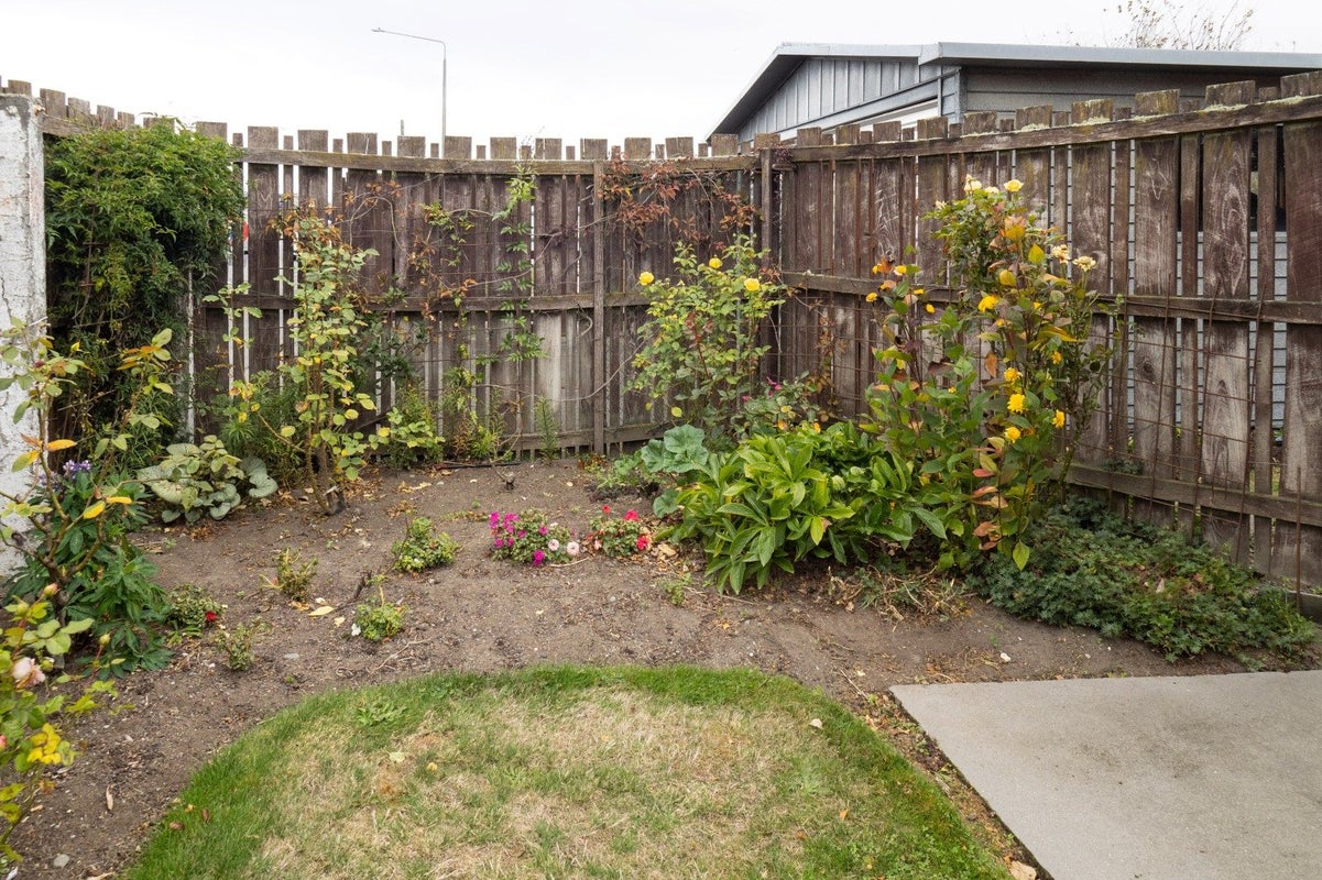 11 Bridge Street, Netherby, Ashburton - Carousel 21