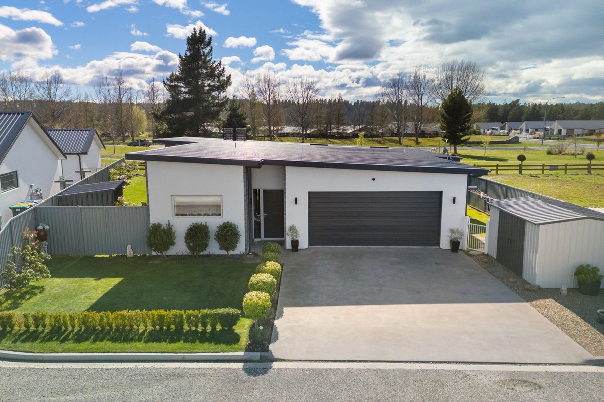 23 Brooke Place, Alexandra, Alexandra - Carousel 1