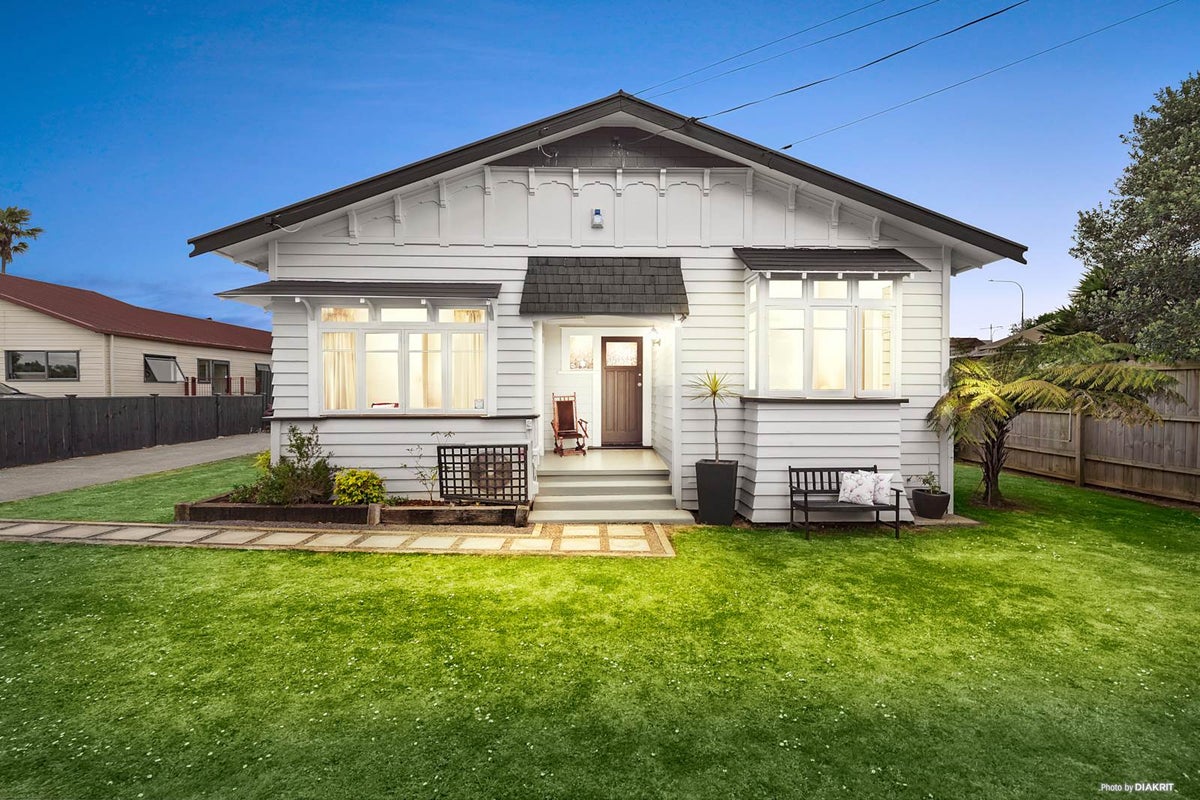 14 Victoria Street, Pukekohe, Pukekohe - Carousel 2