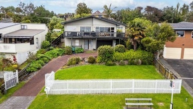 66 Glencoe Road, Browns Bay, Auckland - Carousel 1