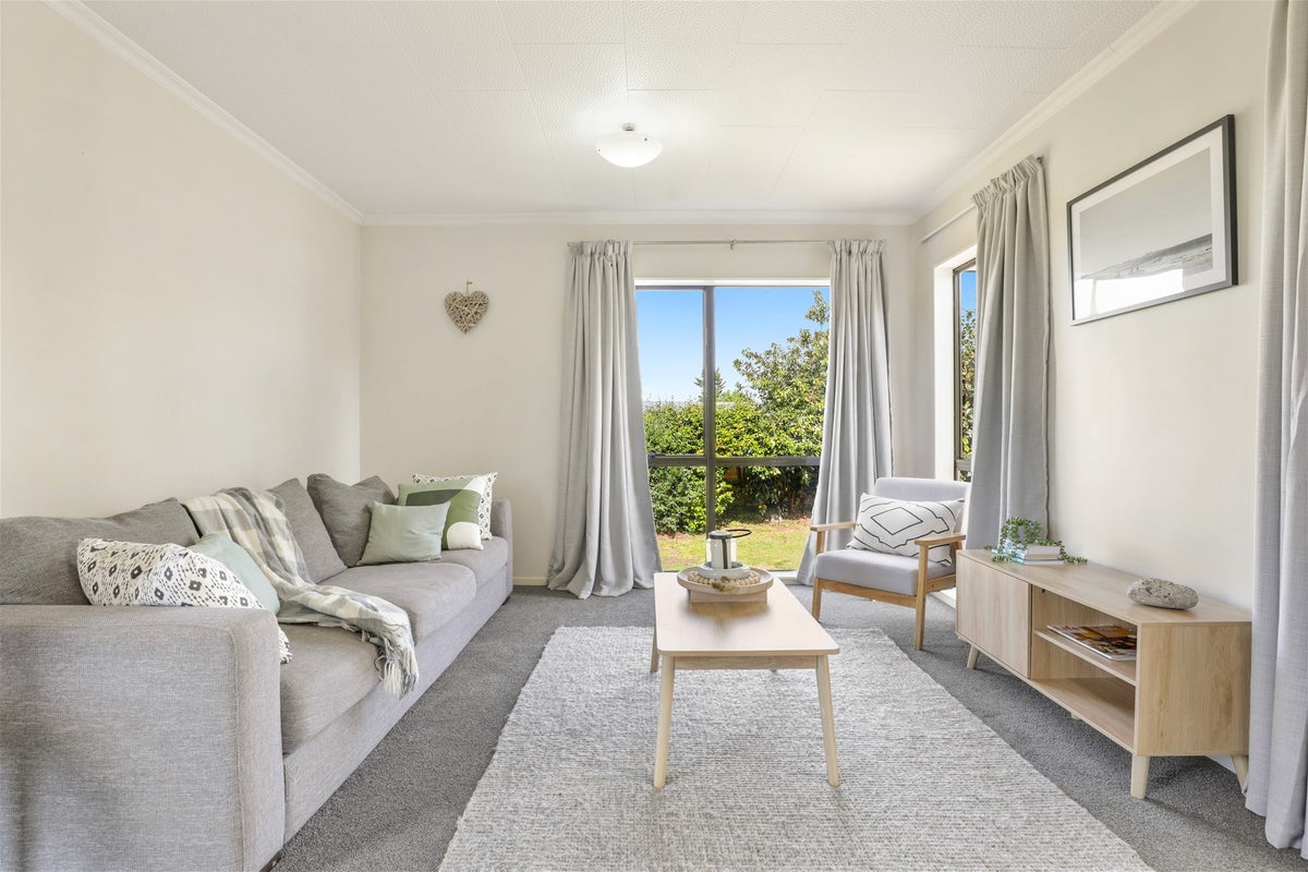 6 Rihi Place, Nukuhau, Taupo - Carousel 1