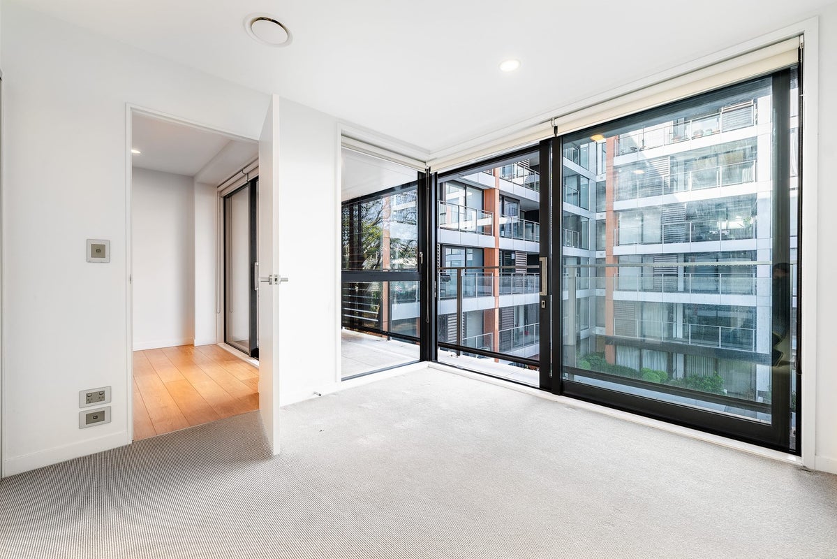 203/10 Lion Place, Epsom, Auckland - Carousel 1