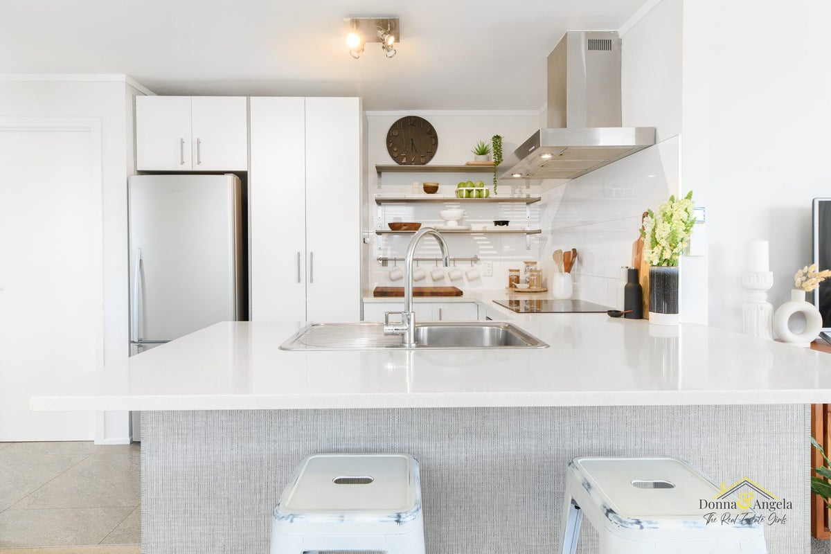 1/7 Akehurst Avenue, New Lynn, Auckland - Carousel 2