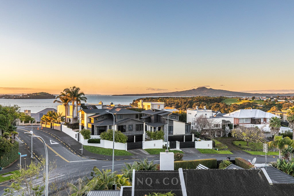 302/11 Paora Street, Orakei, Auckland - Carousel 2