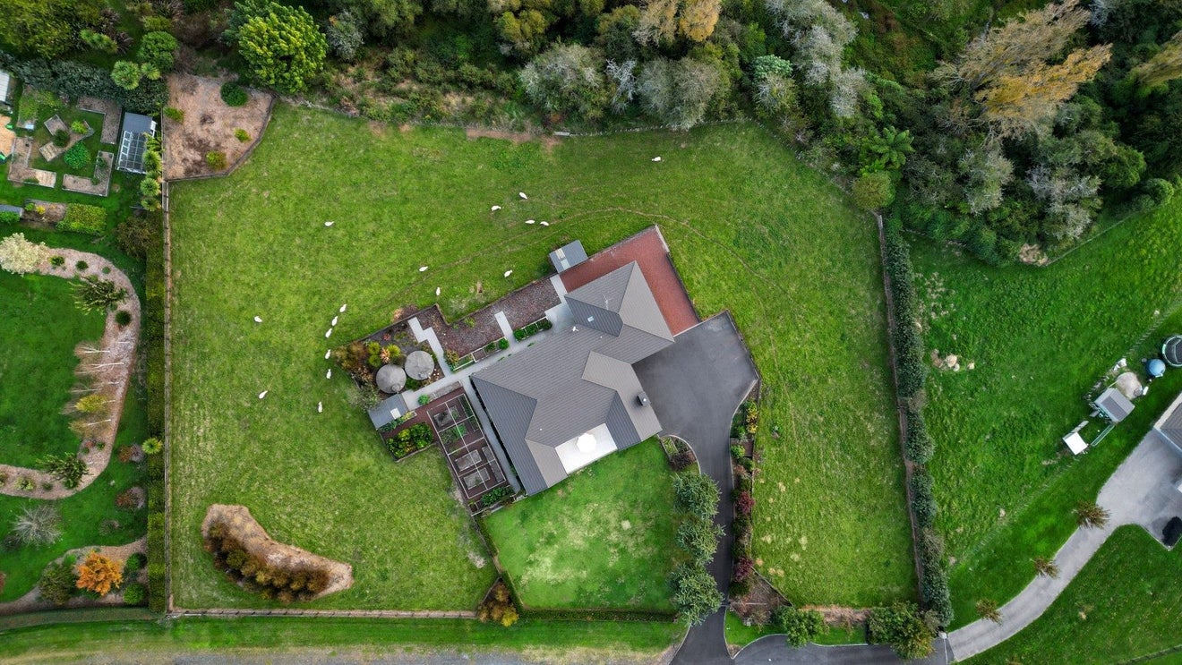 24 Hodge Drive, Tamahere, Hamilton - Carousel 32