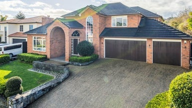64 Coachman Drive, Flat Bush, Auckland - Carousel 1