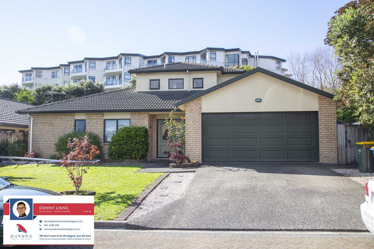 20 Sunvista Avenue, Oteha, Auckland - Carousel 1