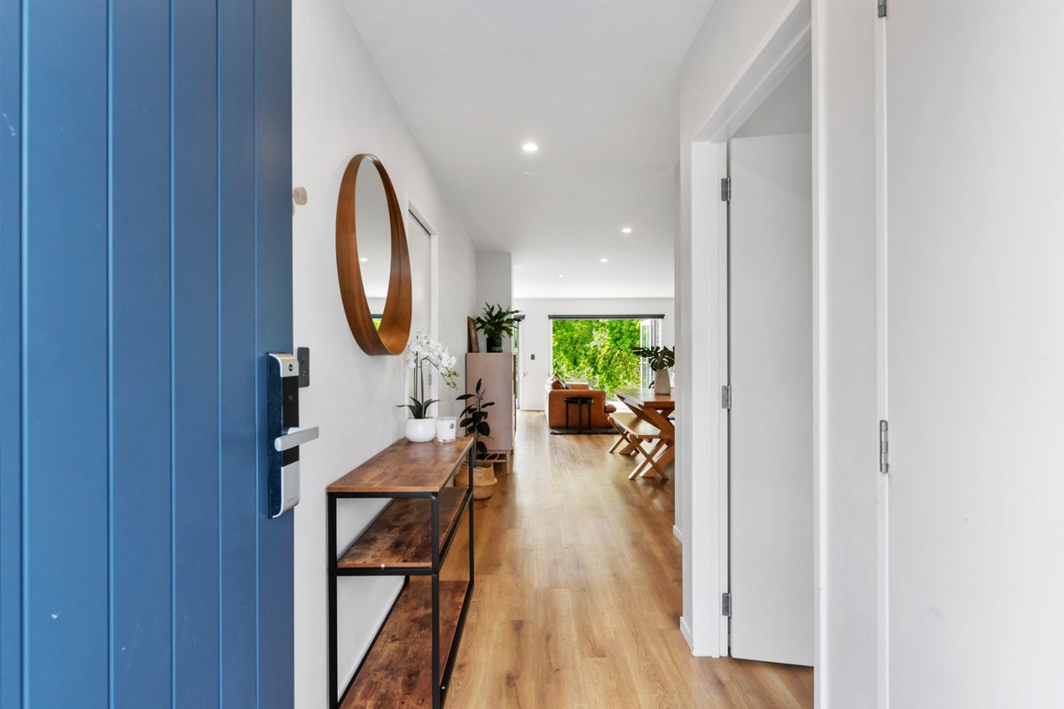 27A Challinor Street, Pakuranga, Auckland - Carousel 2
