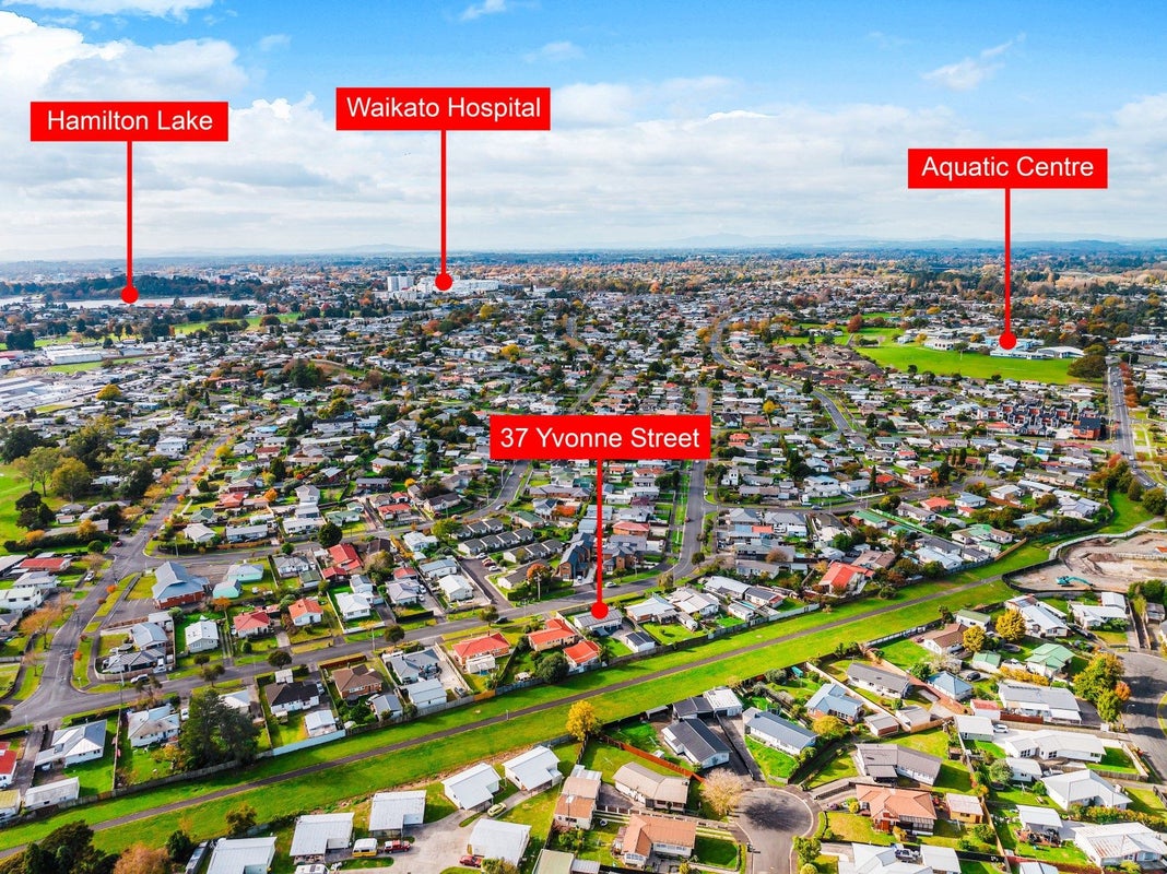 37 Yvonne Street, Melville, Hamilton - Carousel 28