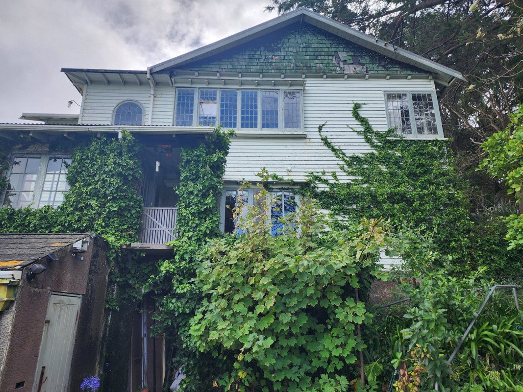 17 Tio Tio Road, Miramar, Wellington - Carousel 1