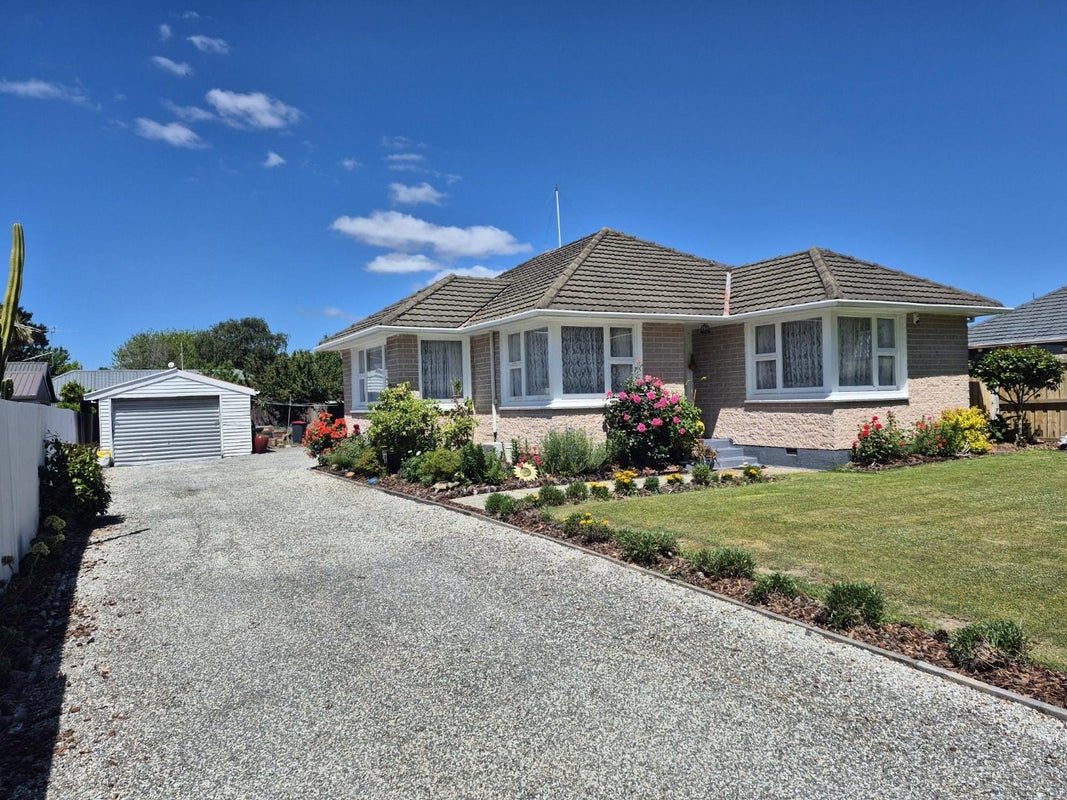 4 Oakhurst Place, Russley, Christchurch - Carousel 1