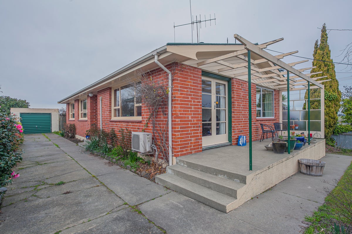 34 Barnes Street, Glenwood, Timaru - Carousel 1