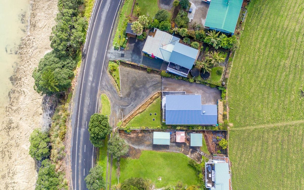 98 State Highway 12, Opononi, KAIKOHE - Carousel 24