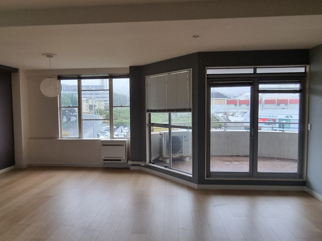 4/80 Kent Terrace, Mount Victoria, Wellington - Carousel 2