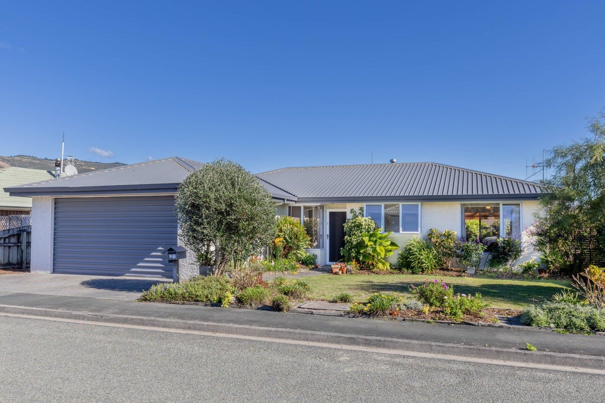 4 Vining Crescent, Stoke, Nelson - Carousel 15