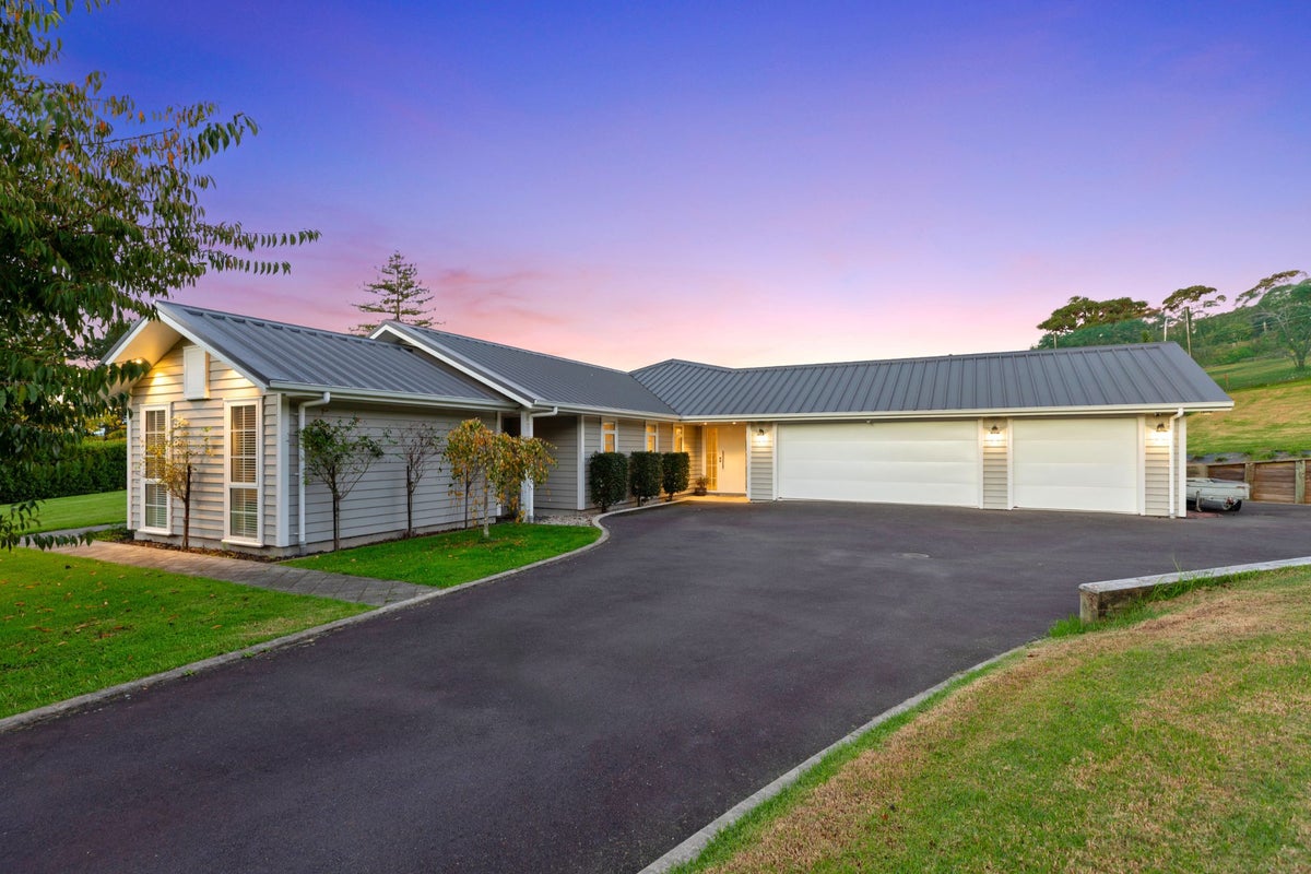 5 Perkins Drive, Minden, Tauranga - Carousel 1