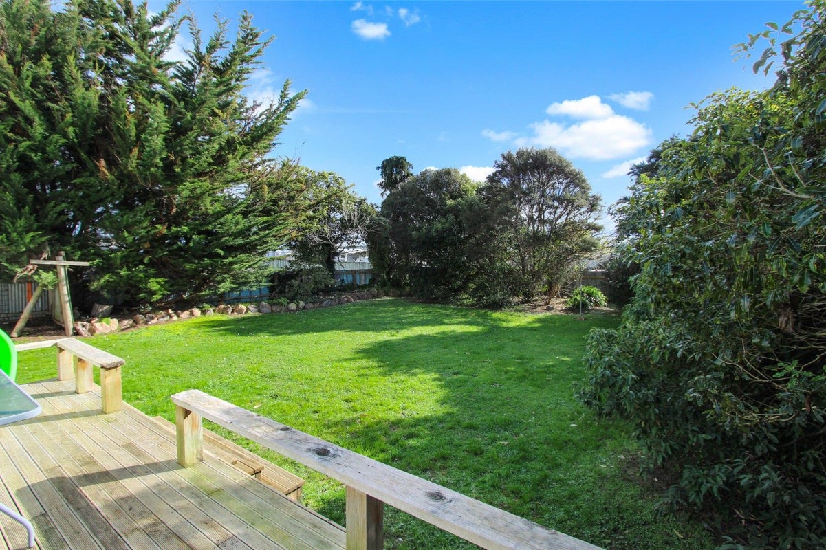 52 Huxley Street, Pahiatua - Carousel 15
