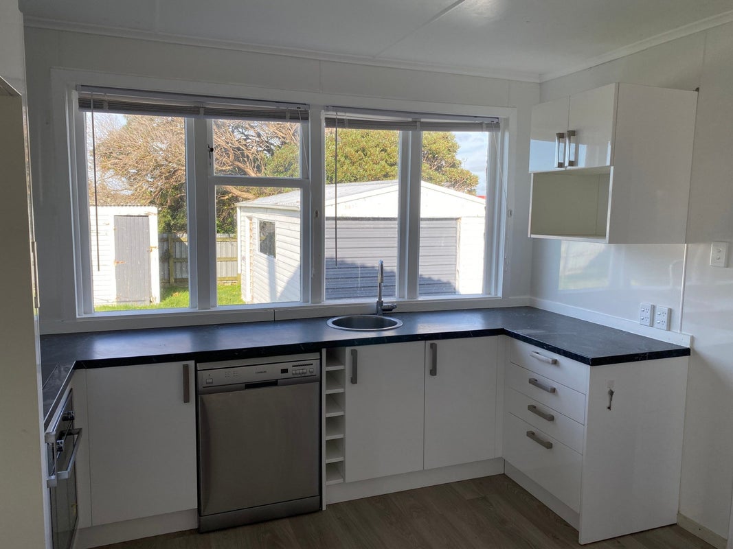 1 Joseph Street, Waverley, Invercargill - Carousel 2