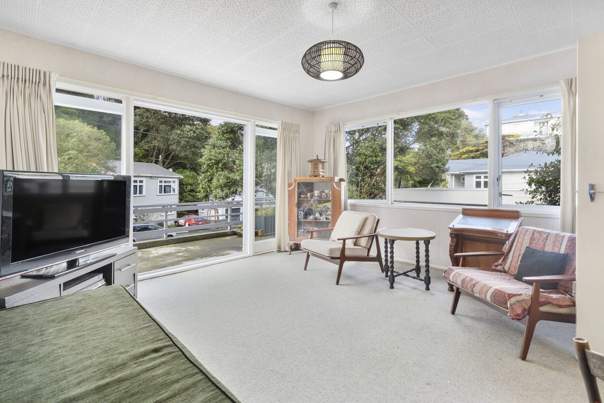 58 Liardet Street, Vogeltown, Wellington - Carousel 1