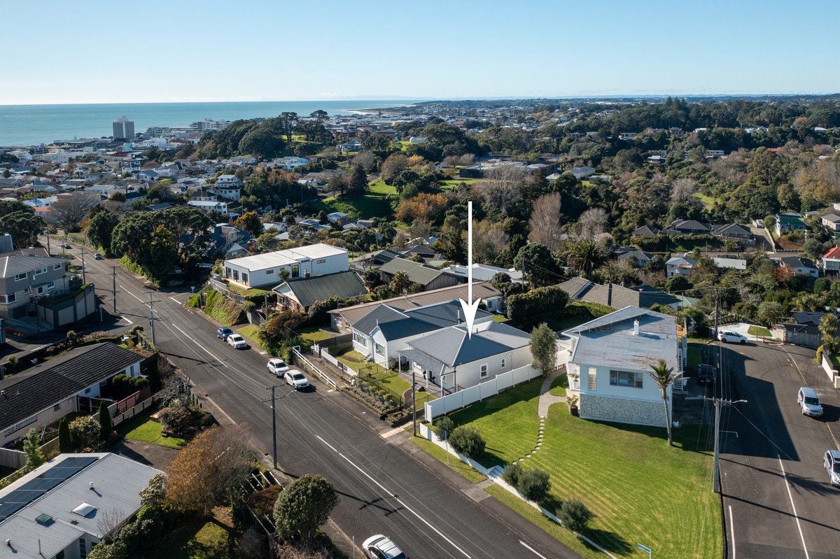 25 Standish Street, Westown, New Plymouth - Carousel 27