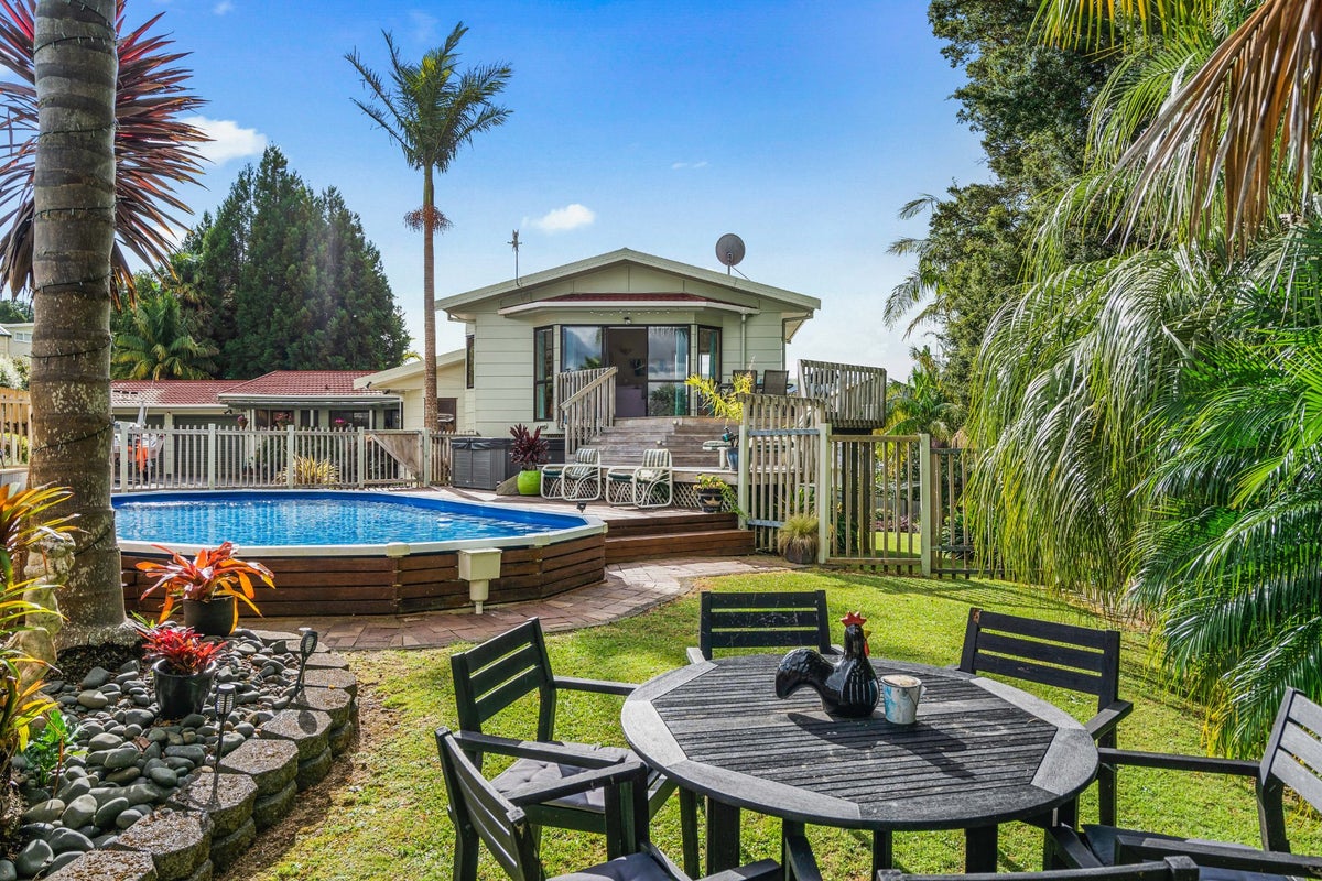 196 Fairway Drive, Kamo, Whangarei - Carousel 1