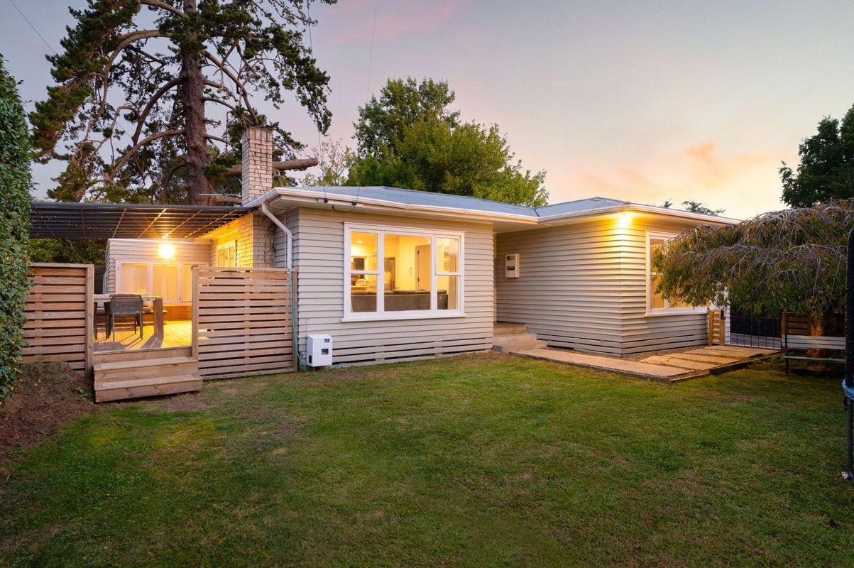 38 Urlich Avenue, Melville, Hamilton - Carousel 1