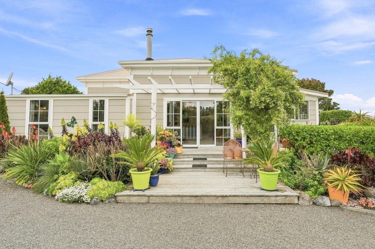 8a Tirimoana Place, Otamatea, Whanganui, Manawatu / Whanganui - Carousel 2