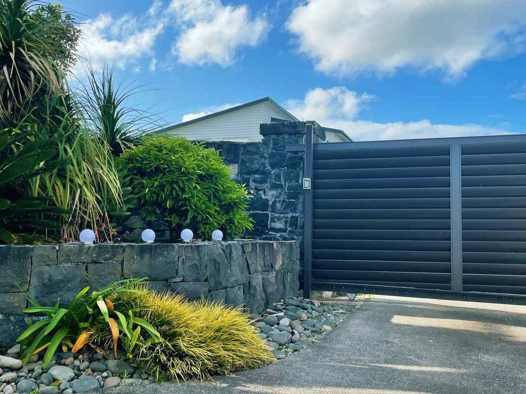 1/17 Hyde Road, Rothesay Bay, Auckland - Carousel 20