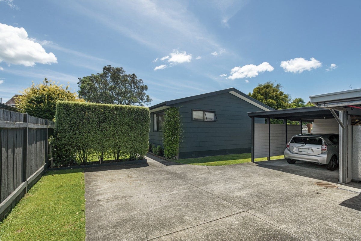 11A Brinkley Road, Otumoetai, Tauranga - Carousel 1