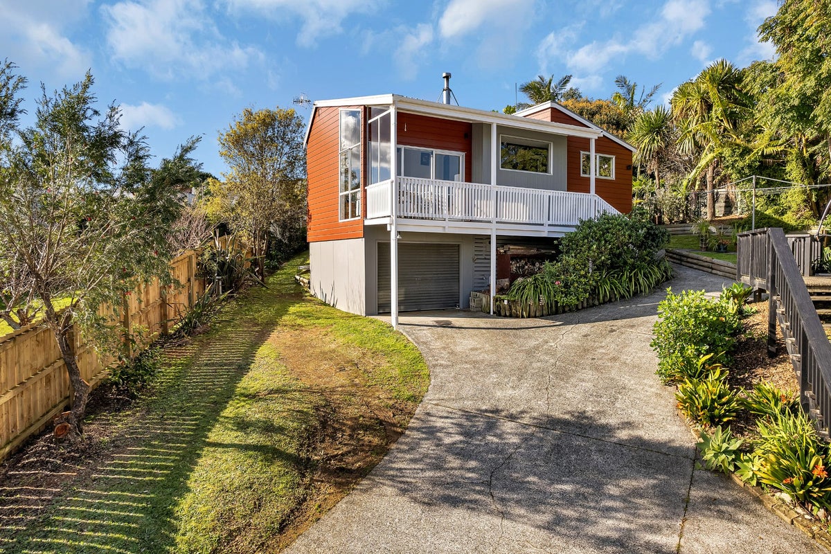 31B Raumati Crescent, Onerahi, Whangarei - Carousel 2