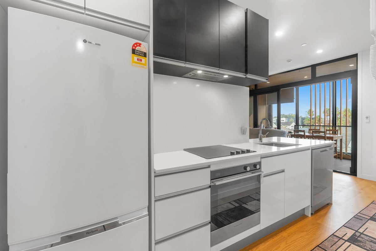 202/74 Anzac Street, Takapuna, Auckland - Carousel 2