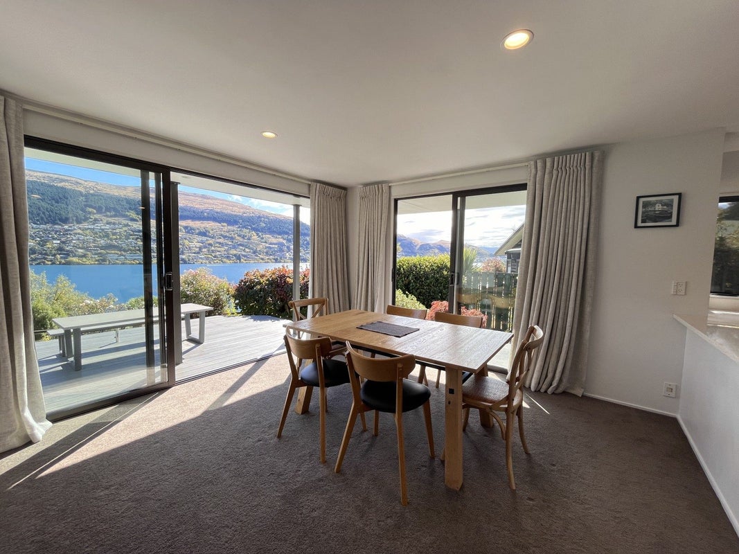 379 Peninsula Road, Kelvin Heights, Queenstown - Carousel 2