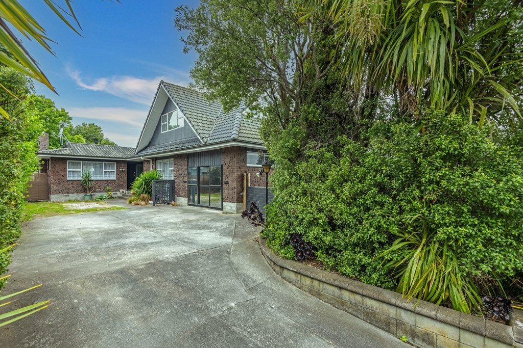 63 Langley Avenue, Milson, Palmerston North - Carousel 24