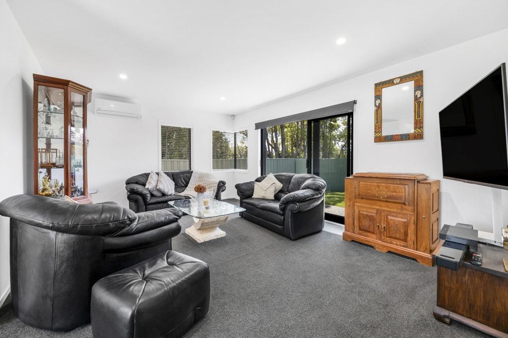 14 Ardkeen Place, East Tamaki, Auckland - Carousel 2