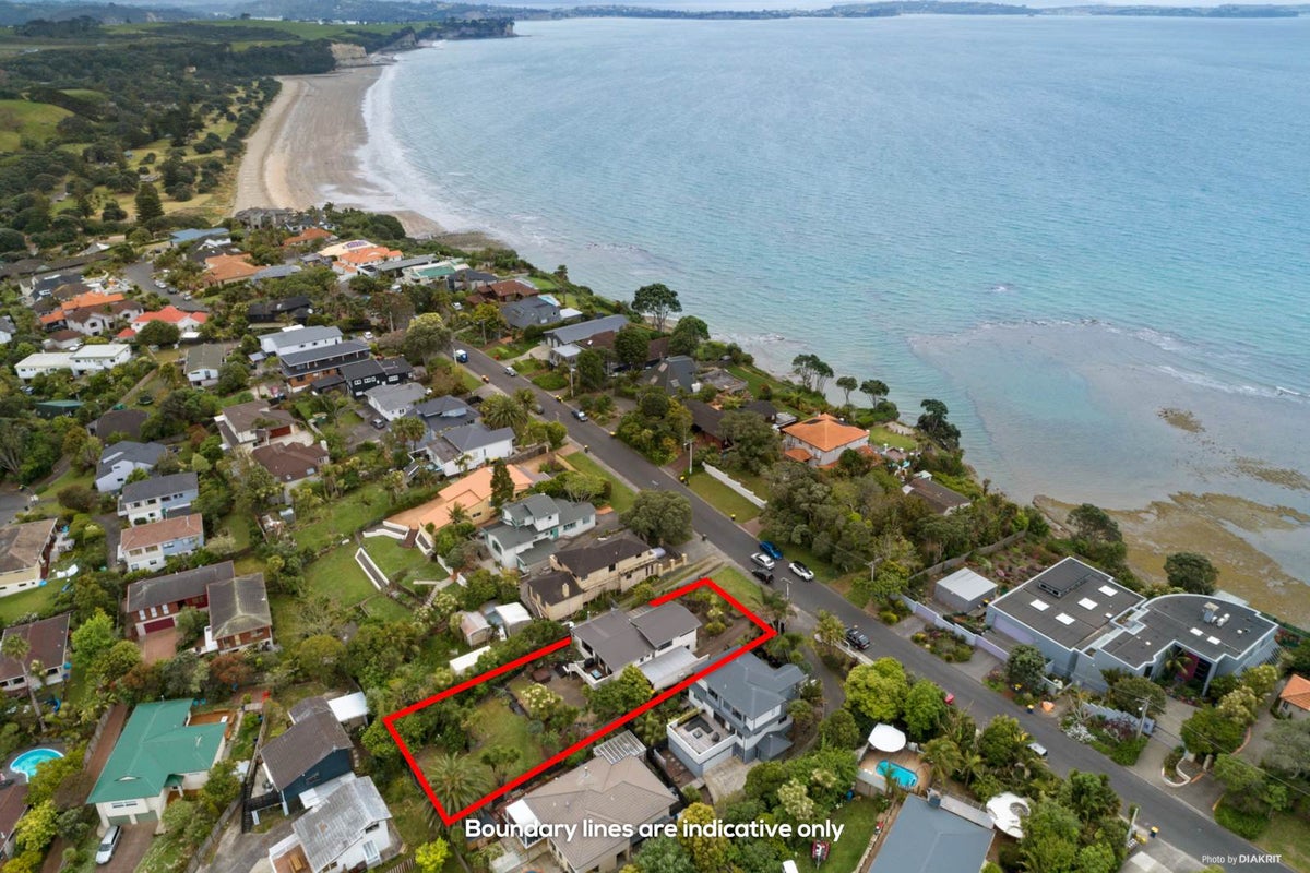 19 Cliff Road, Torbay, Auckland - Carousel 2