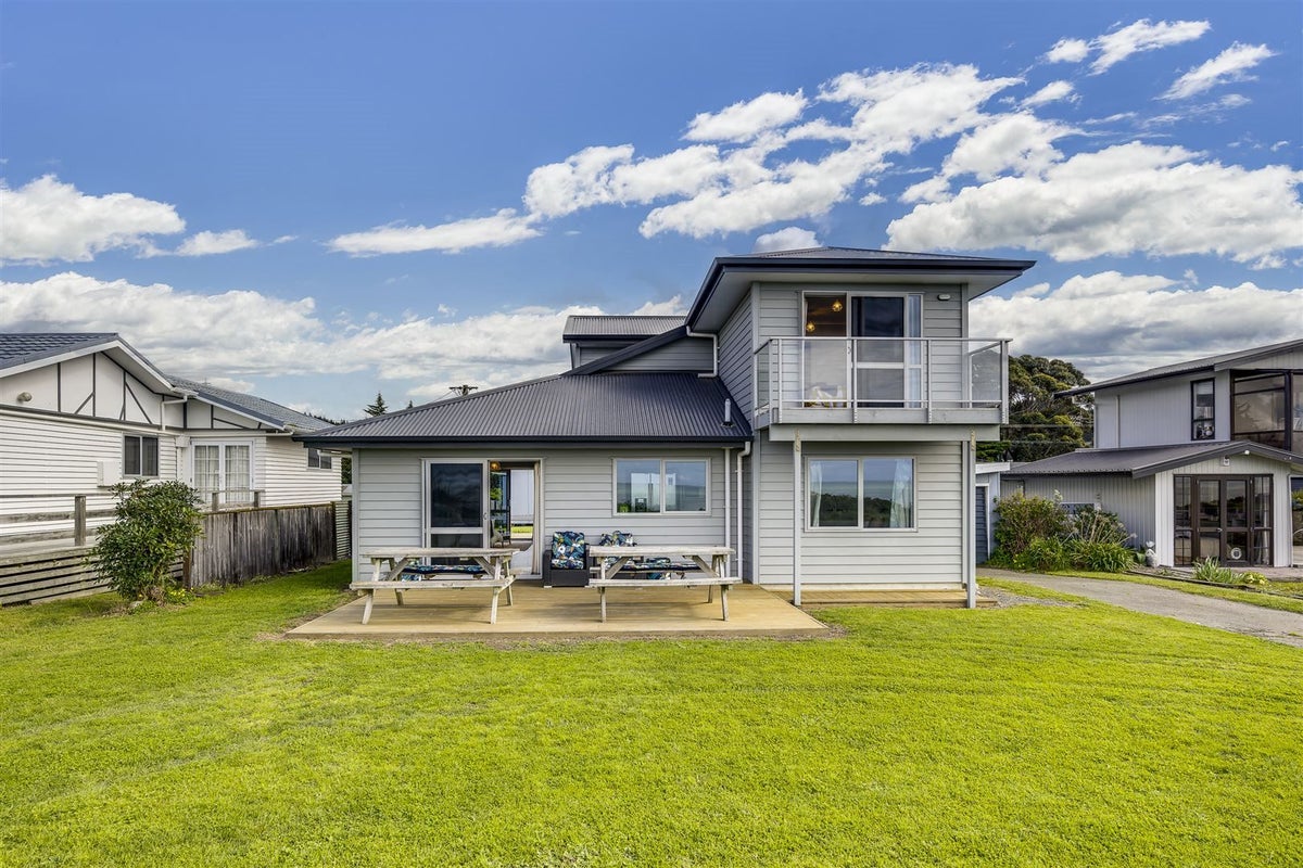 198 Whirinaki Road, Eskdale, Napier - Carousel 2