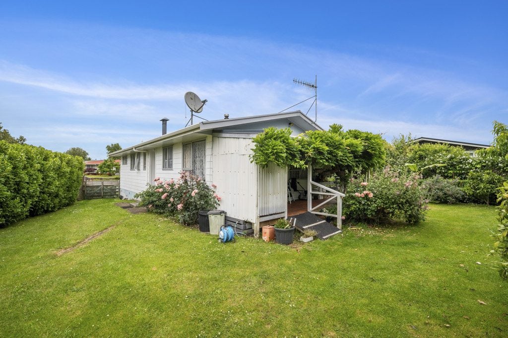 14 Jade Place, Pukehangi, Rotorua - Carousel 2