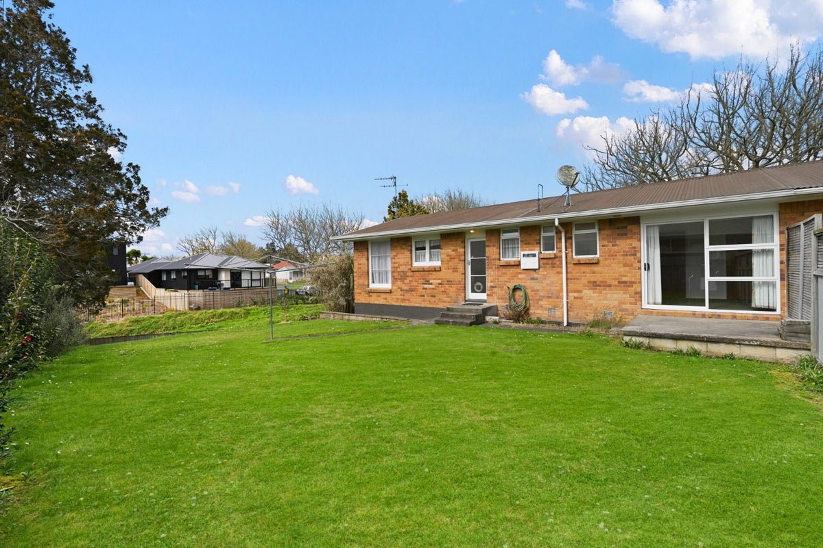 10 Johnson Street, Dinsdale, Hamilton - Carousel 14