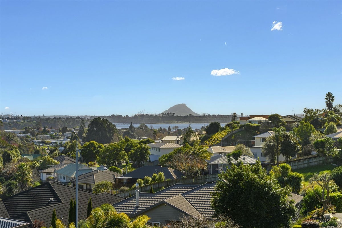 93 Oteki Park Drive, Welcome Bay, Tauranga - Carousel 2
