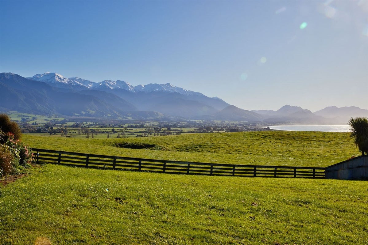 49 Shearwater Drive, Kaikoura - Carousel 1