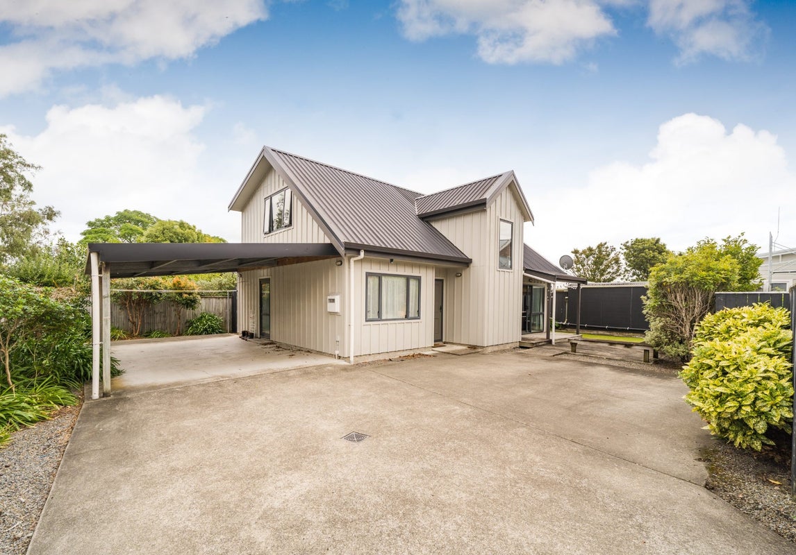 34A Hereford Street, West End, Palmerston North - Carousel 1