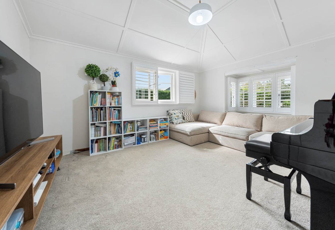 33 Shackleton Road, Mount Eden, Auckland - Carousel 1