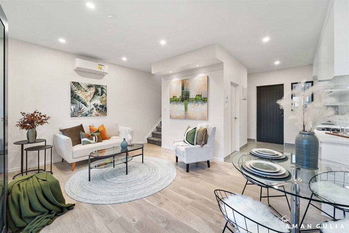 3/144 Titirangi Road, New Lynn, Auckland - Carousel 1