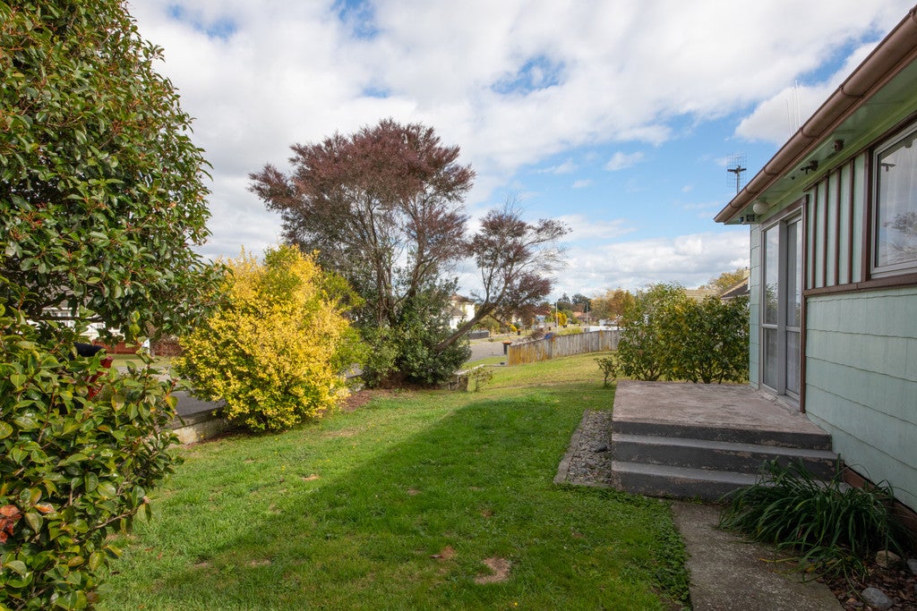 71 Andrew Avenue, Roslyn, Palmerston North - Carousel 2