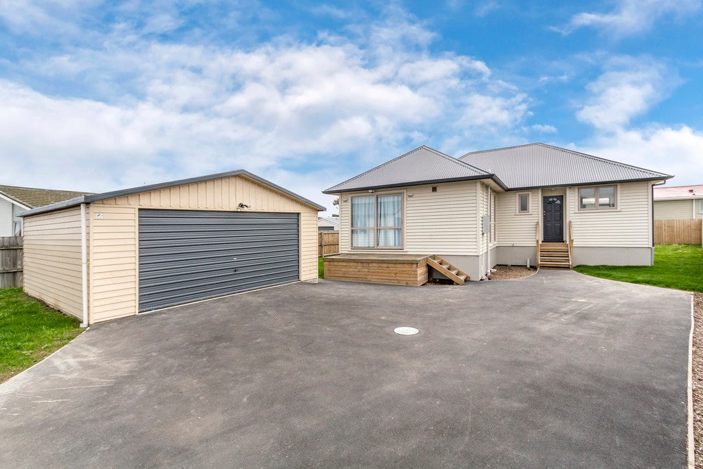9 St Heliers Crescent, Aranui, Christchurch - Carousel 1