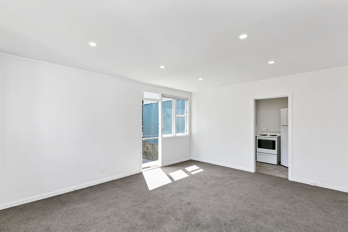 3/30 Ottawa Road, Ngaio, Wellington - Carousel 2