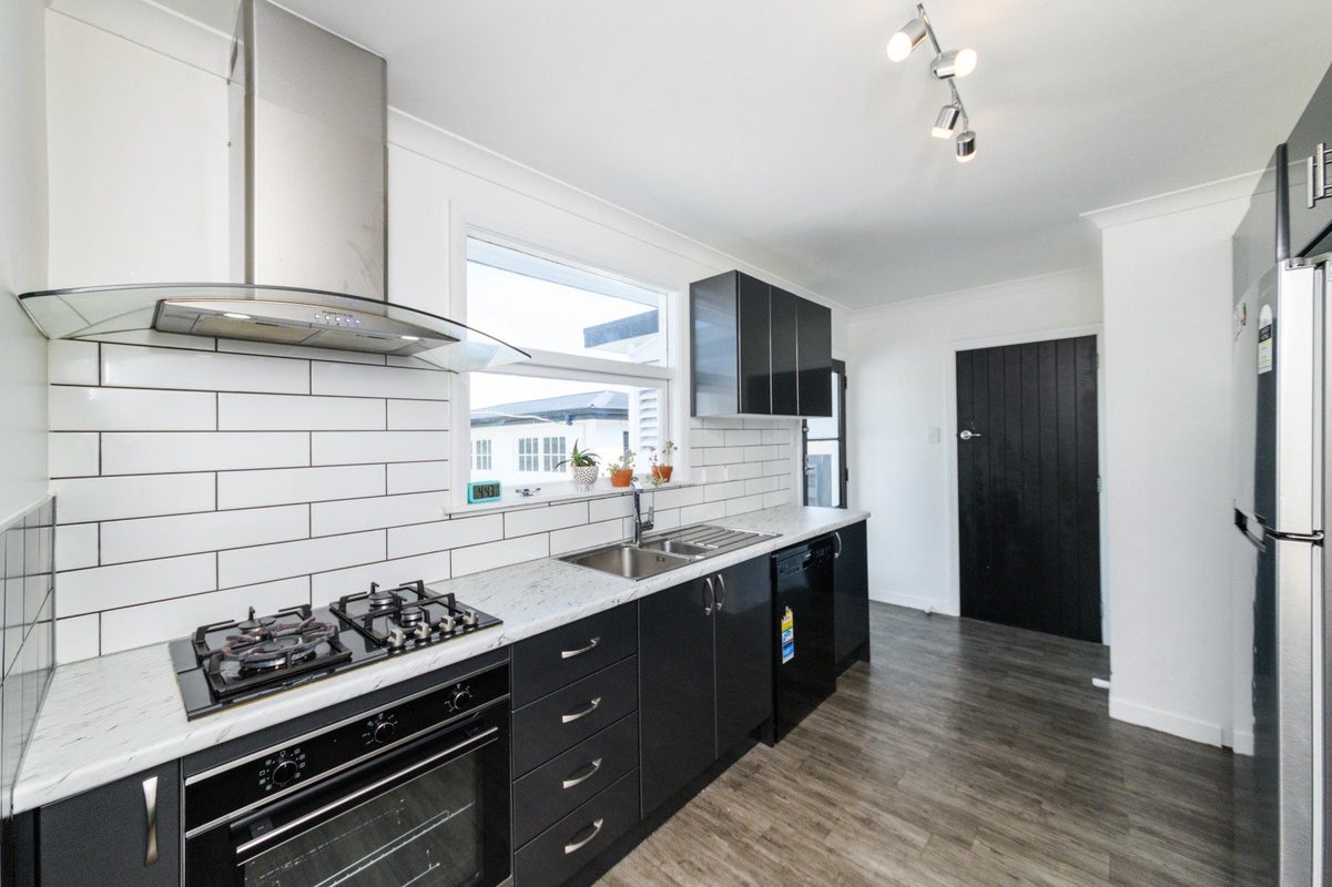 6 Milton Street, Roslyn, Palmerston North - Carousel 2