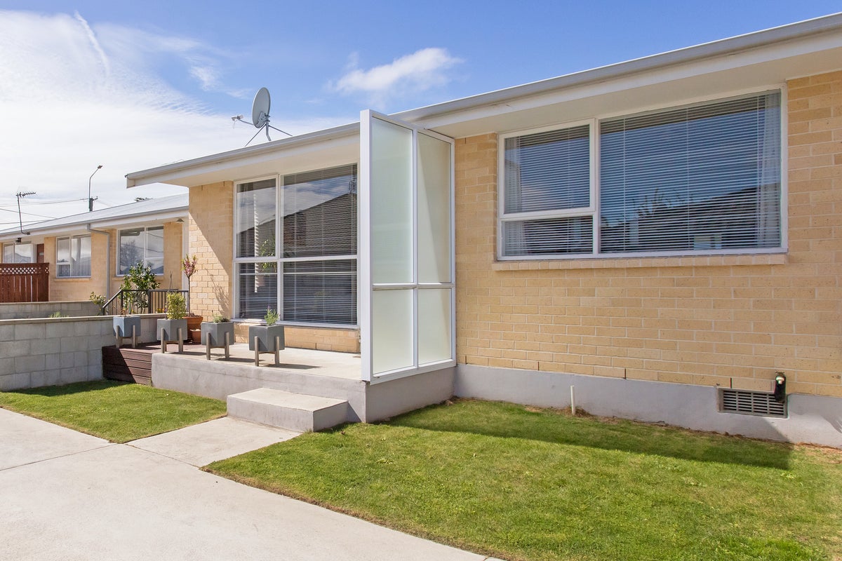 3/12 North Avon Road, Richmond, Christchurch - Carousel 2